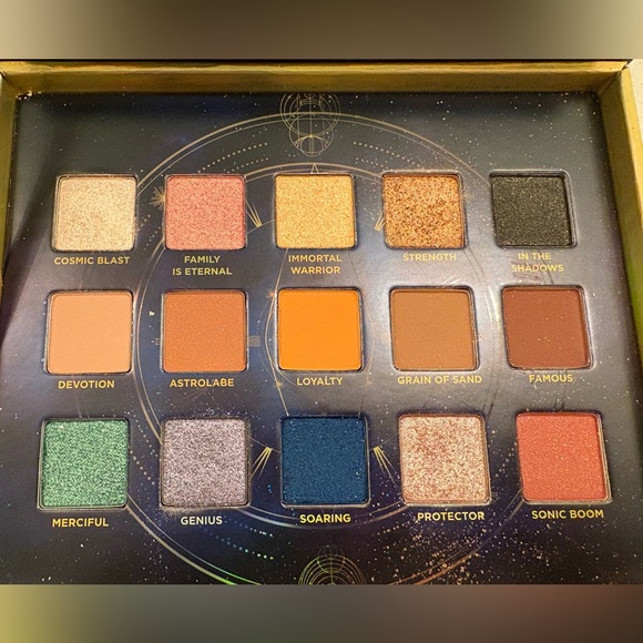 NWT ETERNAL URBAN DECAY EYESHADOW PALETTE 💯 % AUTHENTIC - Picture 4 of 4